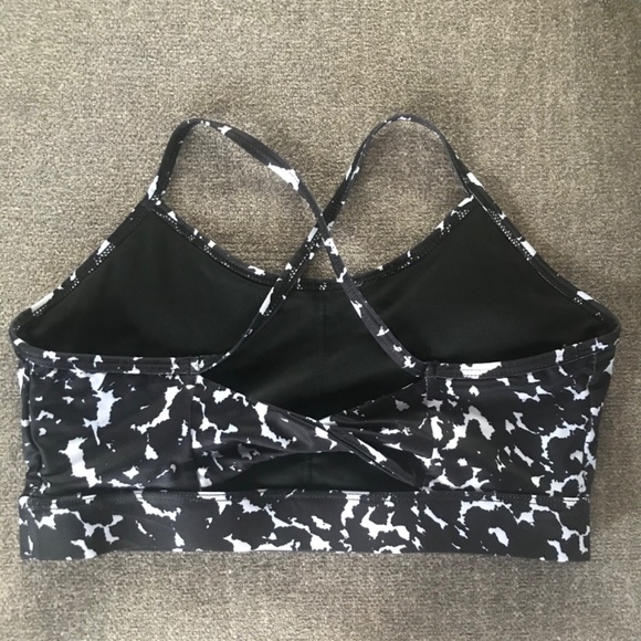 ❄️Shein Racerback Sport Bra - Picture 4 of 9